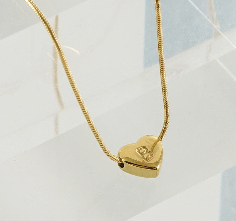 18K Gold Heart Letter Initial Dainty Necklace