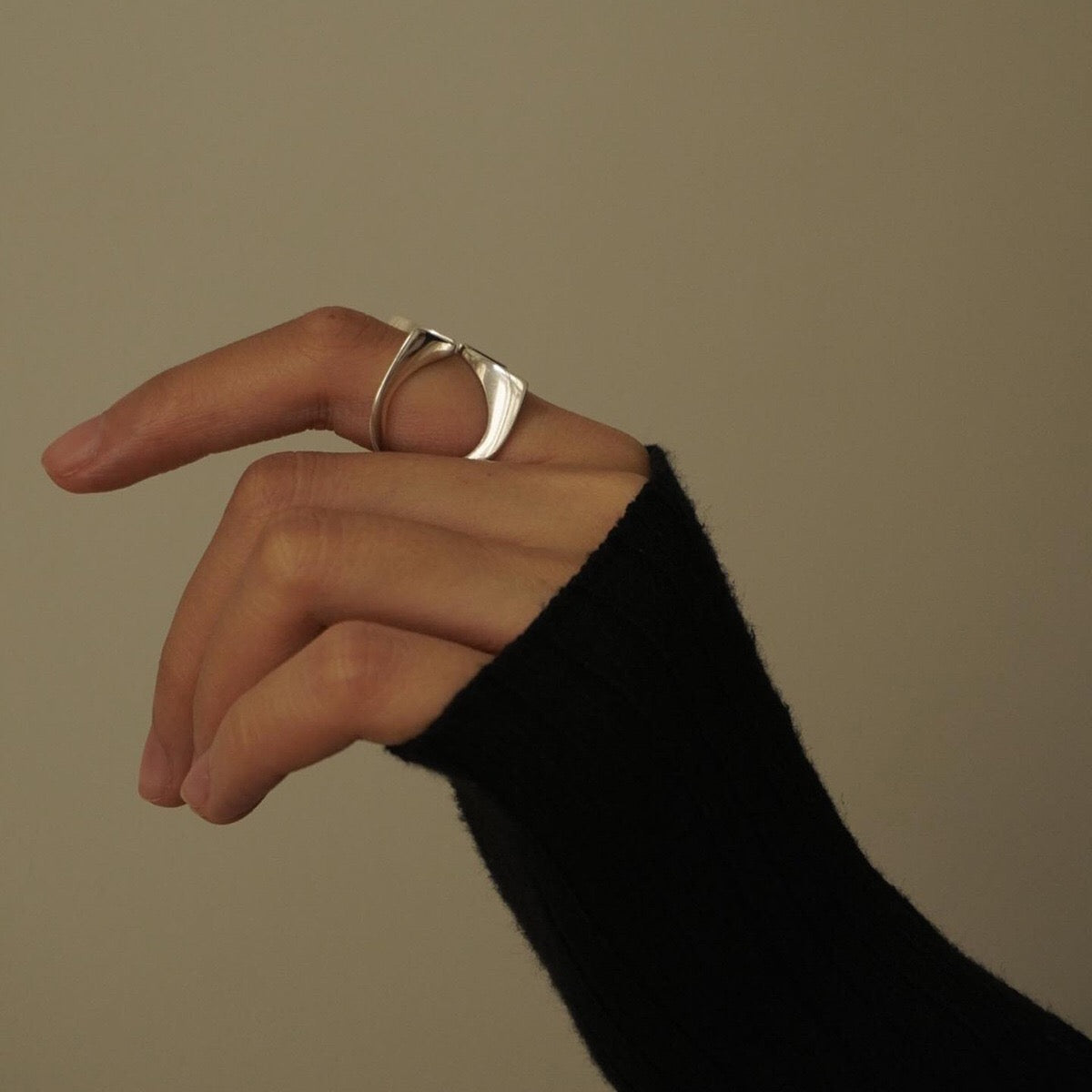 18K Gold Focus Statement Ring