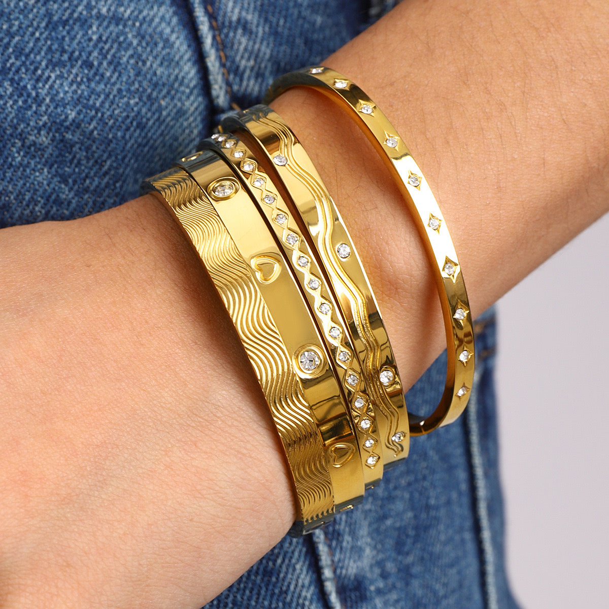 18K Gold Starry Thin Bangle Bracelet