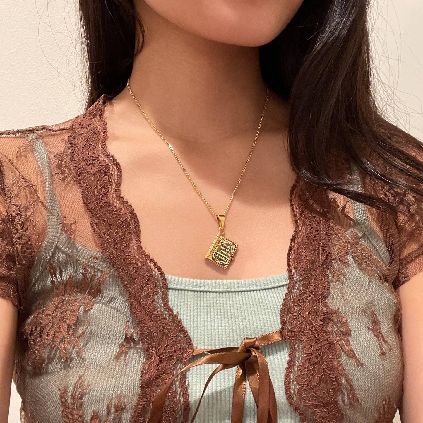 18K Gold Book Lover Pendant Necklace