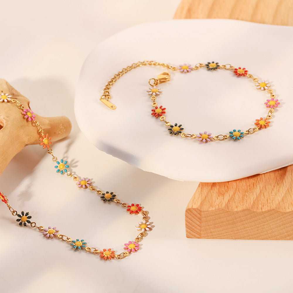 18K Gold Daisy Necklace Bracelet Set