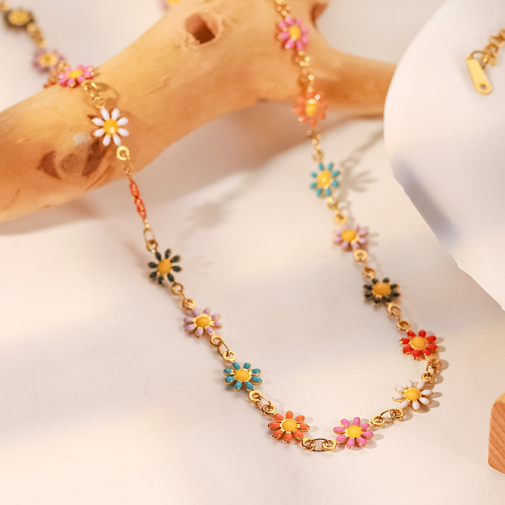 18K Gold Daisy Necklace Bracelet Set