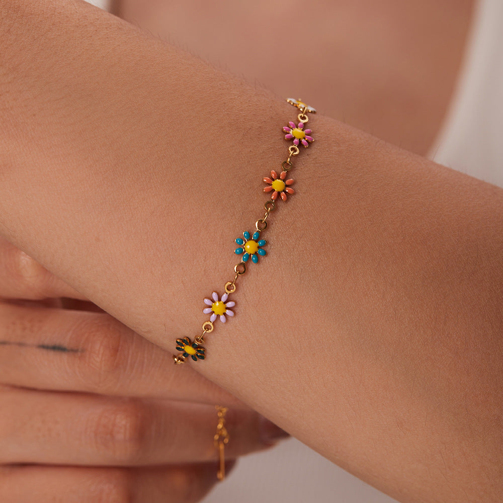 18K Gold Daisy Necklace Bracelet Set