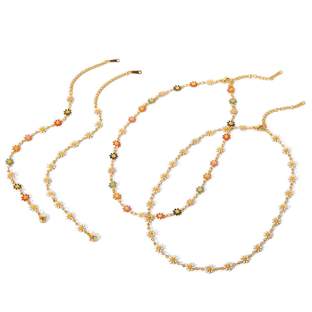 18K Gold Daisy Necklace Bracelet Set