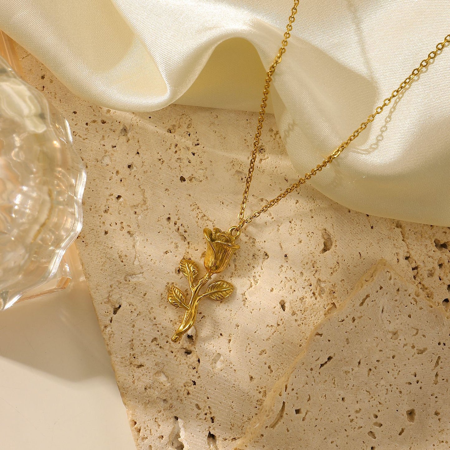 18K Gold Rose Pendant Necklace