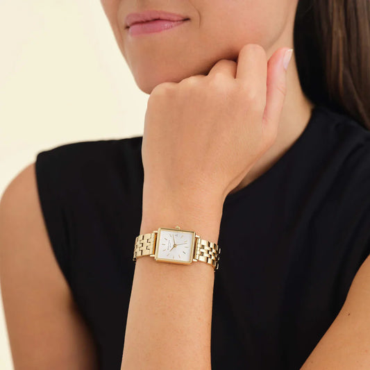 Gold Watch Women: Your New Daily Style Essential