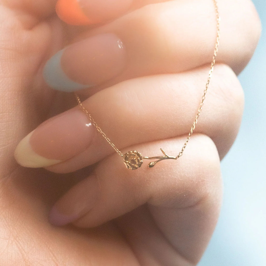 Birth Flower Necklace: The Perfect Personalized Gift