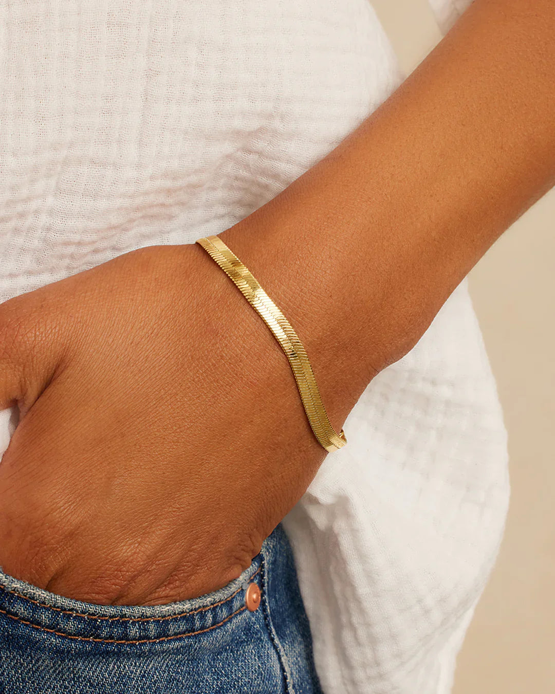 Gorjana Bracelet: Minimalist Style for Daily Wear