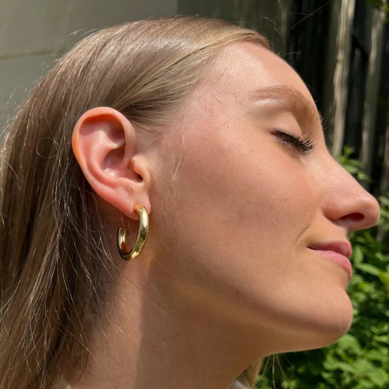 Earrings for Sensitive Ears: No Itch, All Style