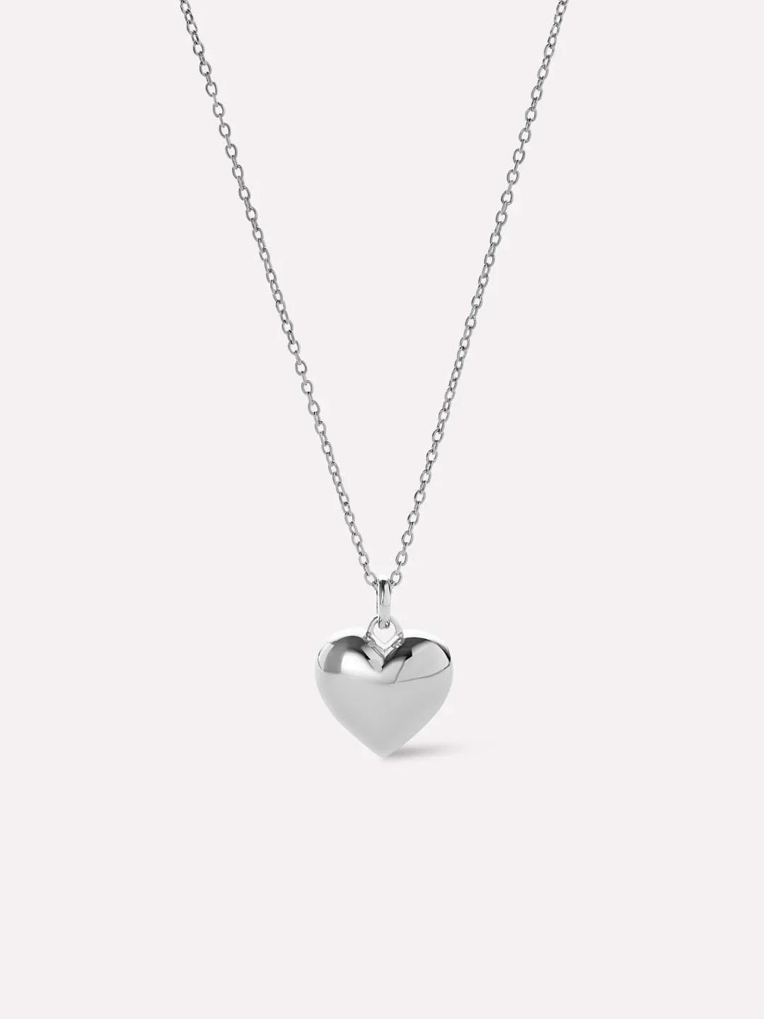 The Trendsetter’s Guide to Heart Necklace Silver
