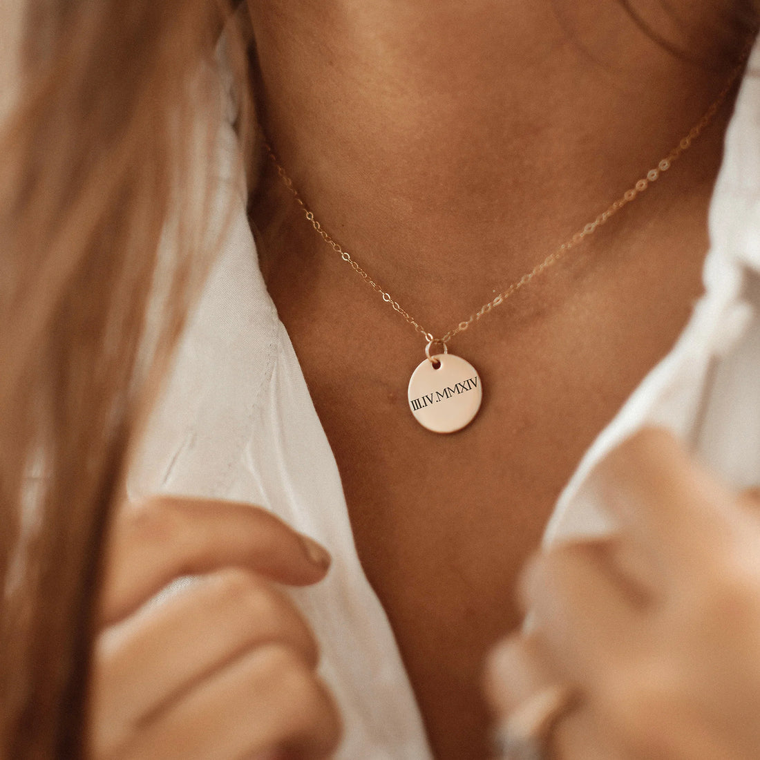 Necklaces for Girlfriend: Your Guide to a Winning Gift