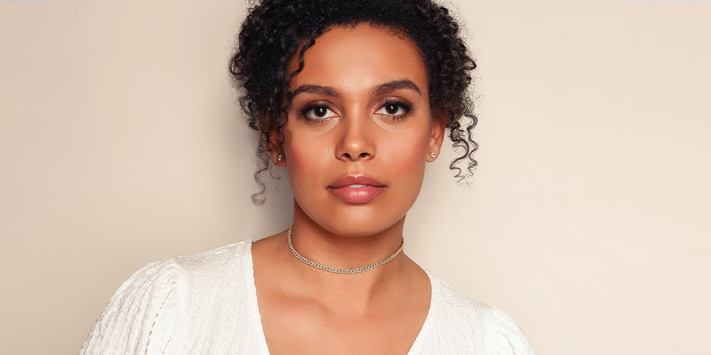 Choker Necklace: Styles, Lengths & How to Wear