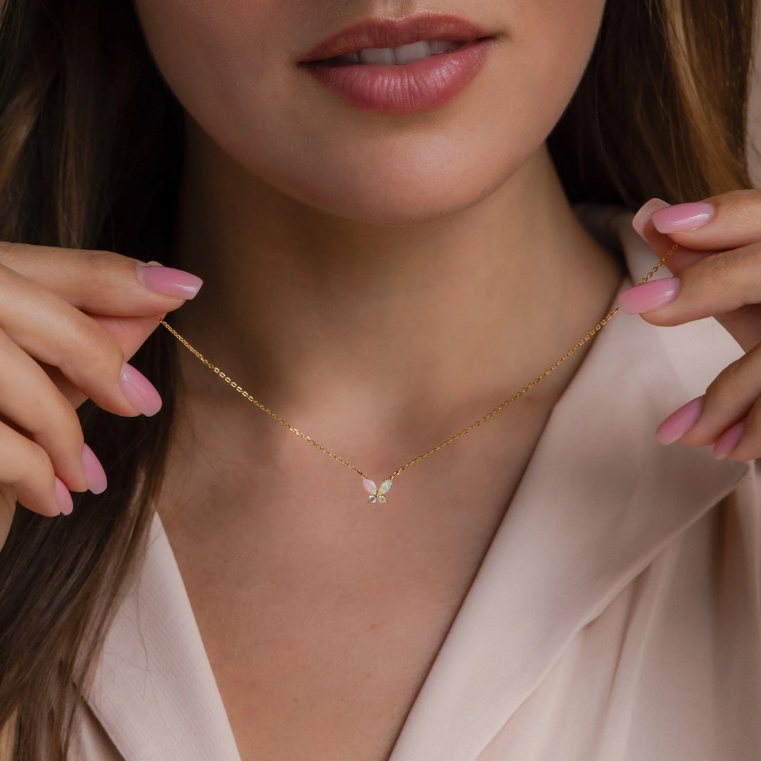 Butterfly Necklace: The Trend That’s Taking Over 2025