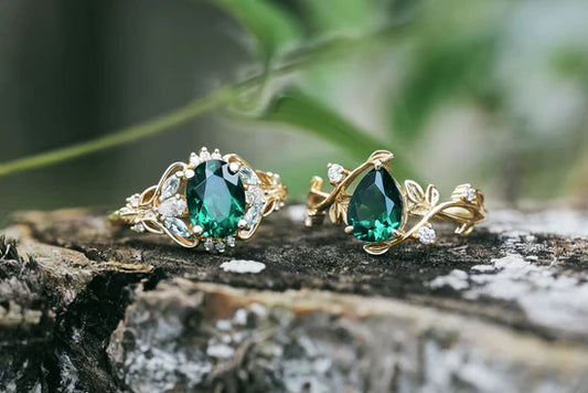 Emerald Rings: Green Glow, Timeless Wow