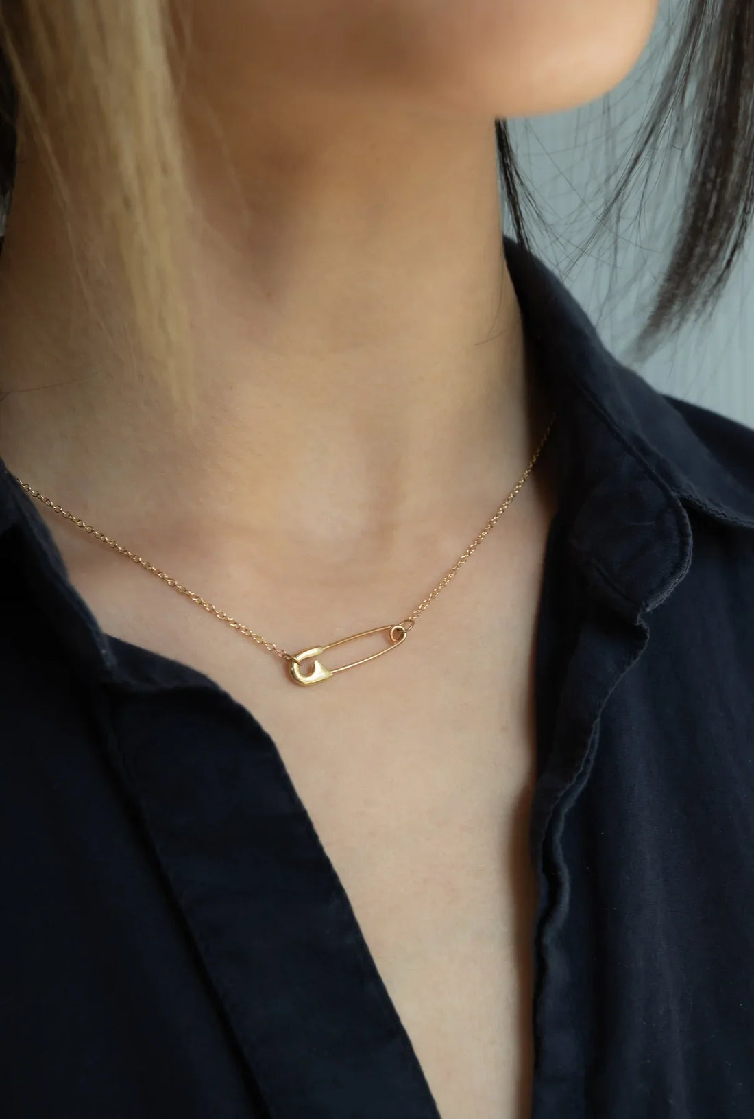 Safety Pin Necklace: Edgy Charm, Bold Style