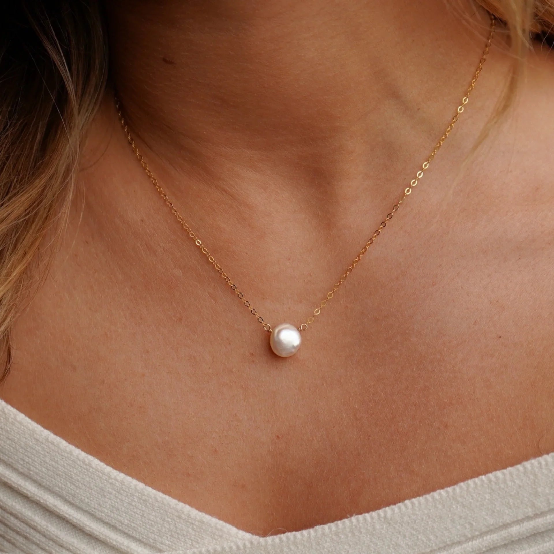 The Ultimate Necklace in Pearl Guide: Styles & Care