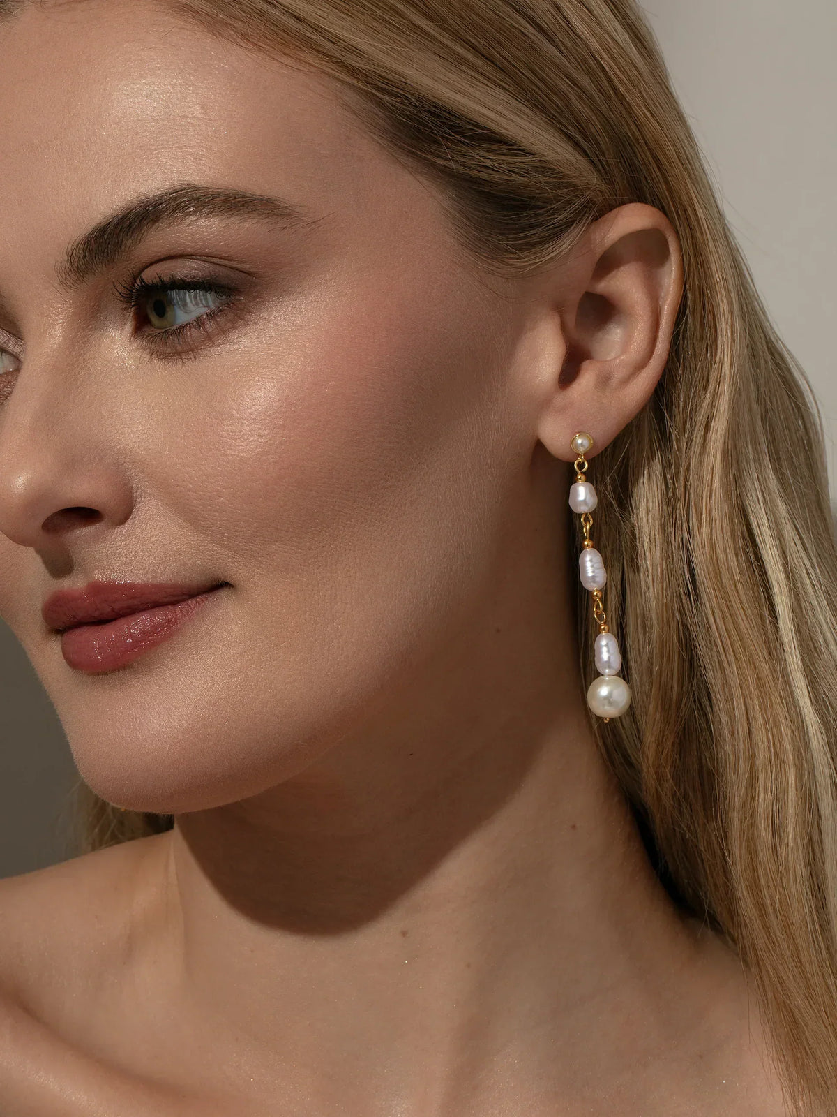 Dangly Earrings: Styles & How to Wear Them