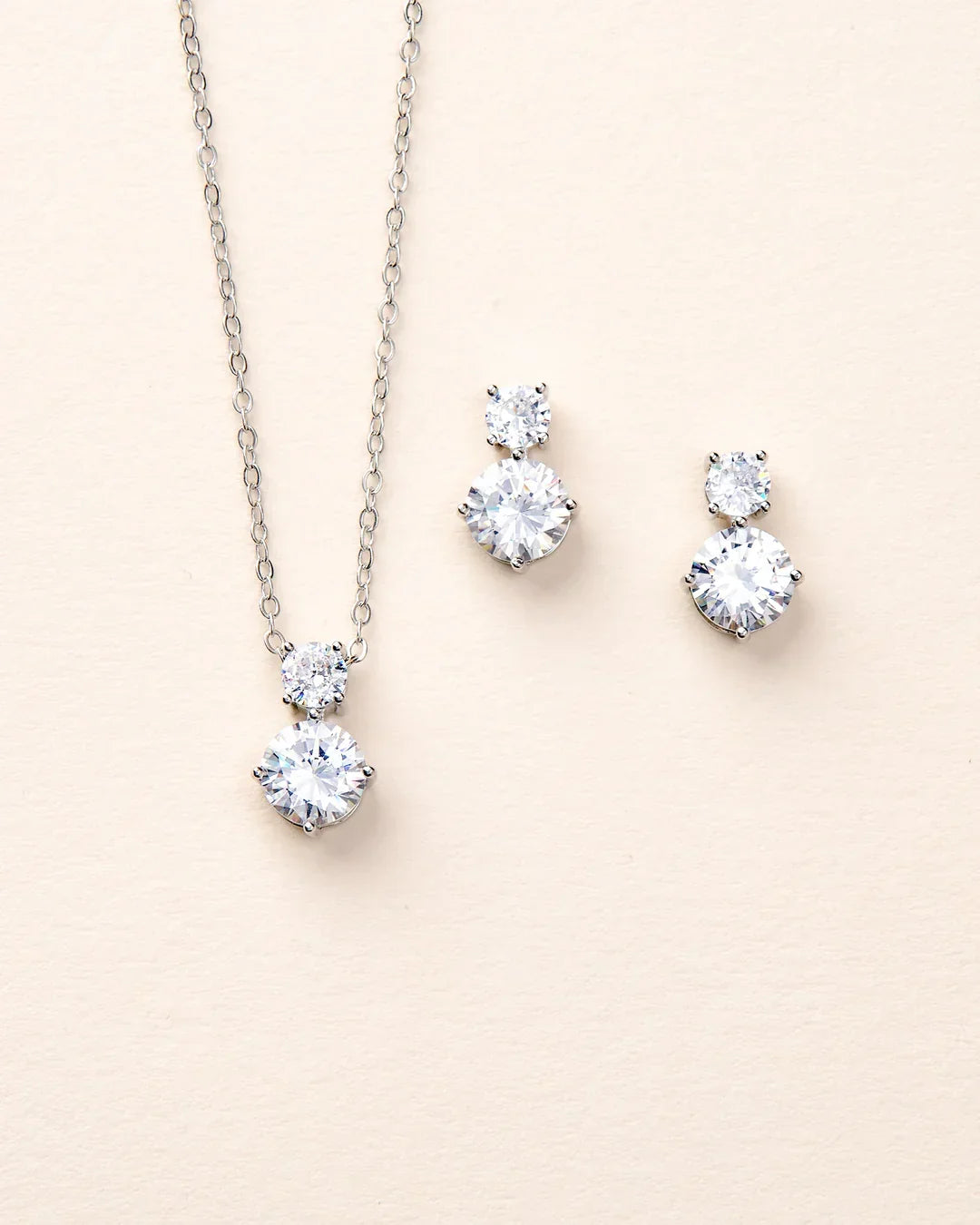 Bridesmaid Earrings: FAQ + Expert Answers