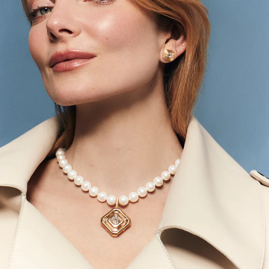 Statement Necklace: Own Your Look with Bold Glam