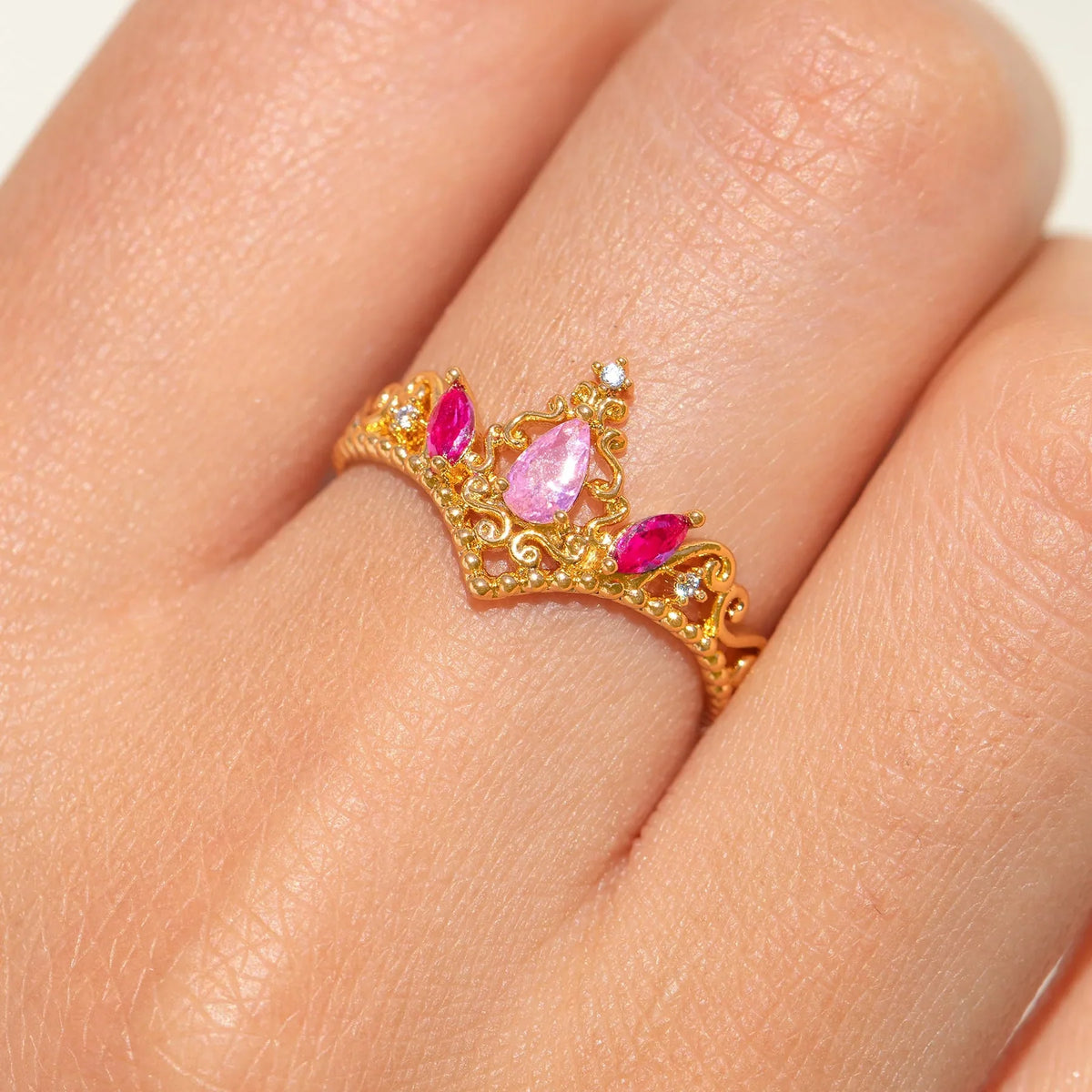 Aurora Ring: Dreamy Style for Every Hand