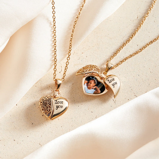 Necklace with Picture: Carry Love, Always Close