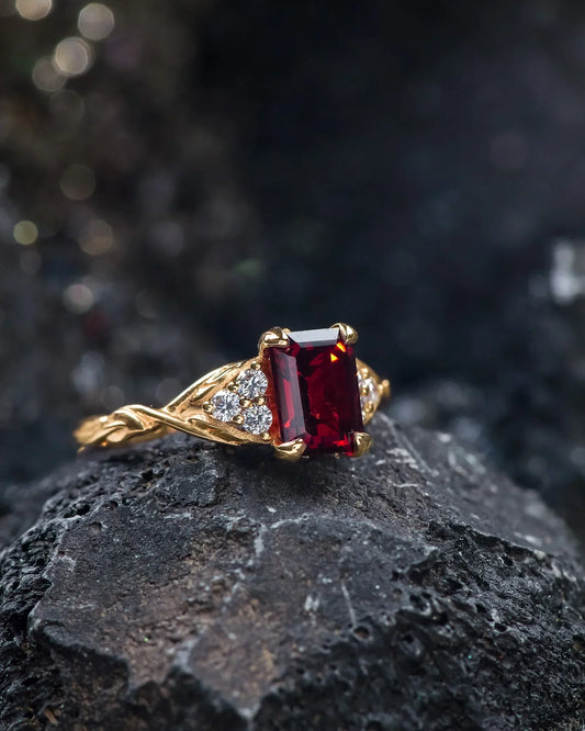 Garnet Ring: Rich Color, Meaningful Style for Every Occasion