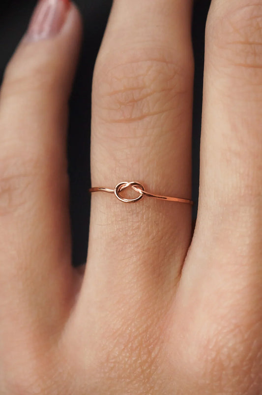 Rose Gold Ring Jewellery: Blend of Elegance and Warmth