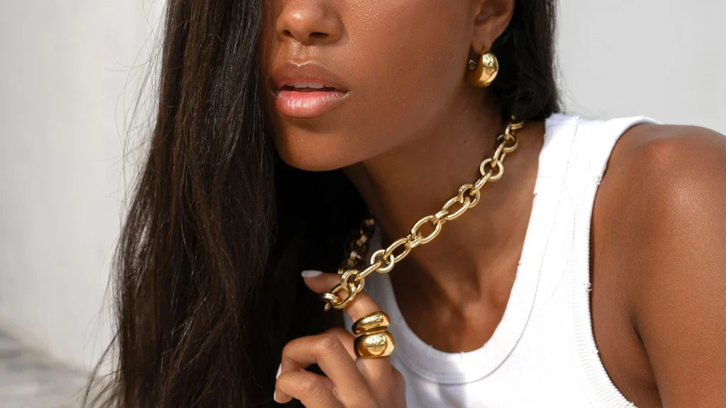 Chunky Gold Necklace: Make a Bold Statement in Gold