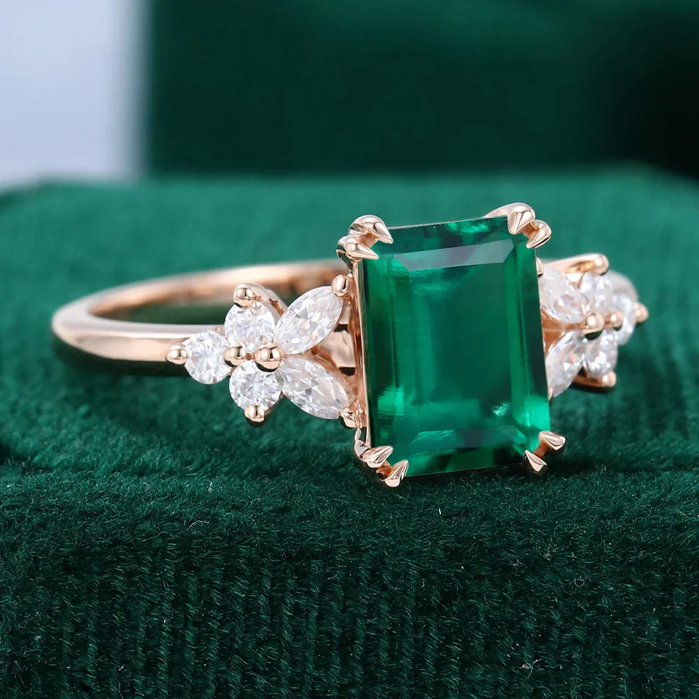 Emerald Rings: Rich Green Sparkle, Timeless Style
