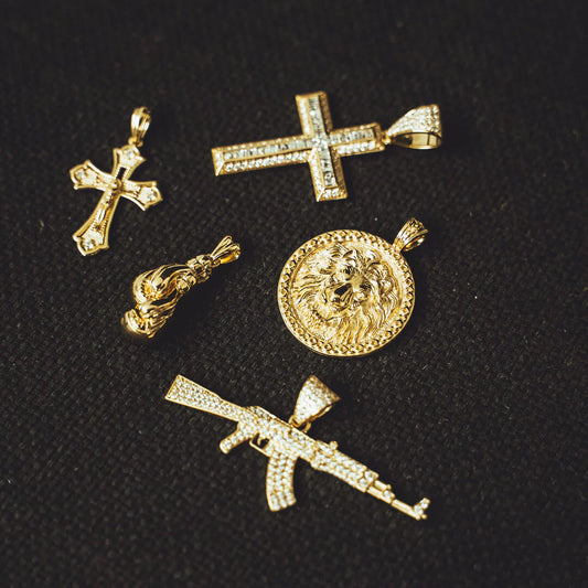 Gold Pendants: Find the Perfect Golden Charm