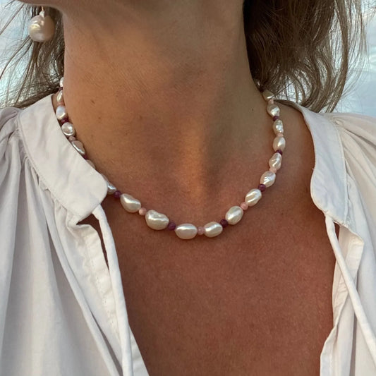 Fresh Water Pearl Necklace: Natural Beauty, Effortless Style