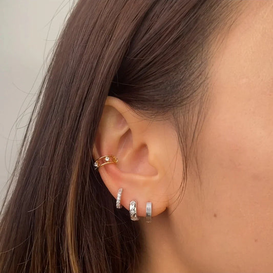 Huggies Earrings: Your Everyday Ear Comfort & Style