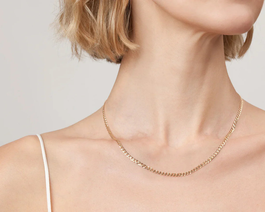 Curb Chain: From Minimalist to Statement-Making Styles
