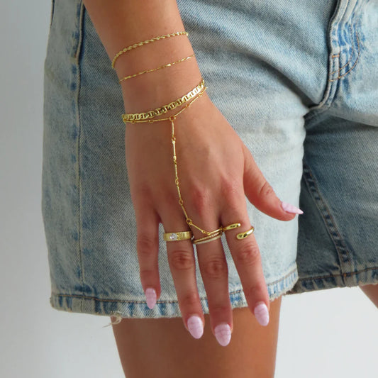 Evry Jewels Hand Chain: Hand Jewelry That Shines Bright