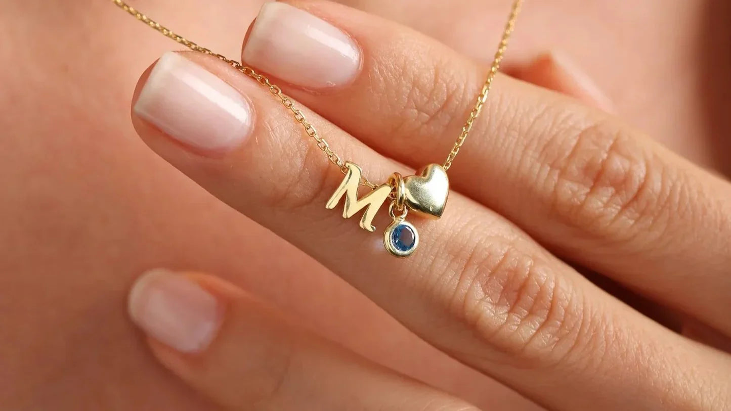 What Are the Best Christmas Gifts for Girlfriend?