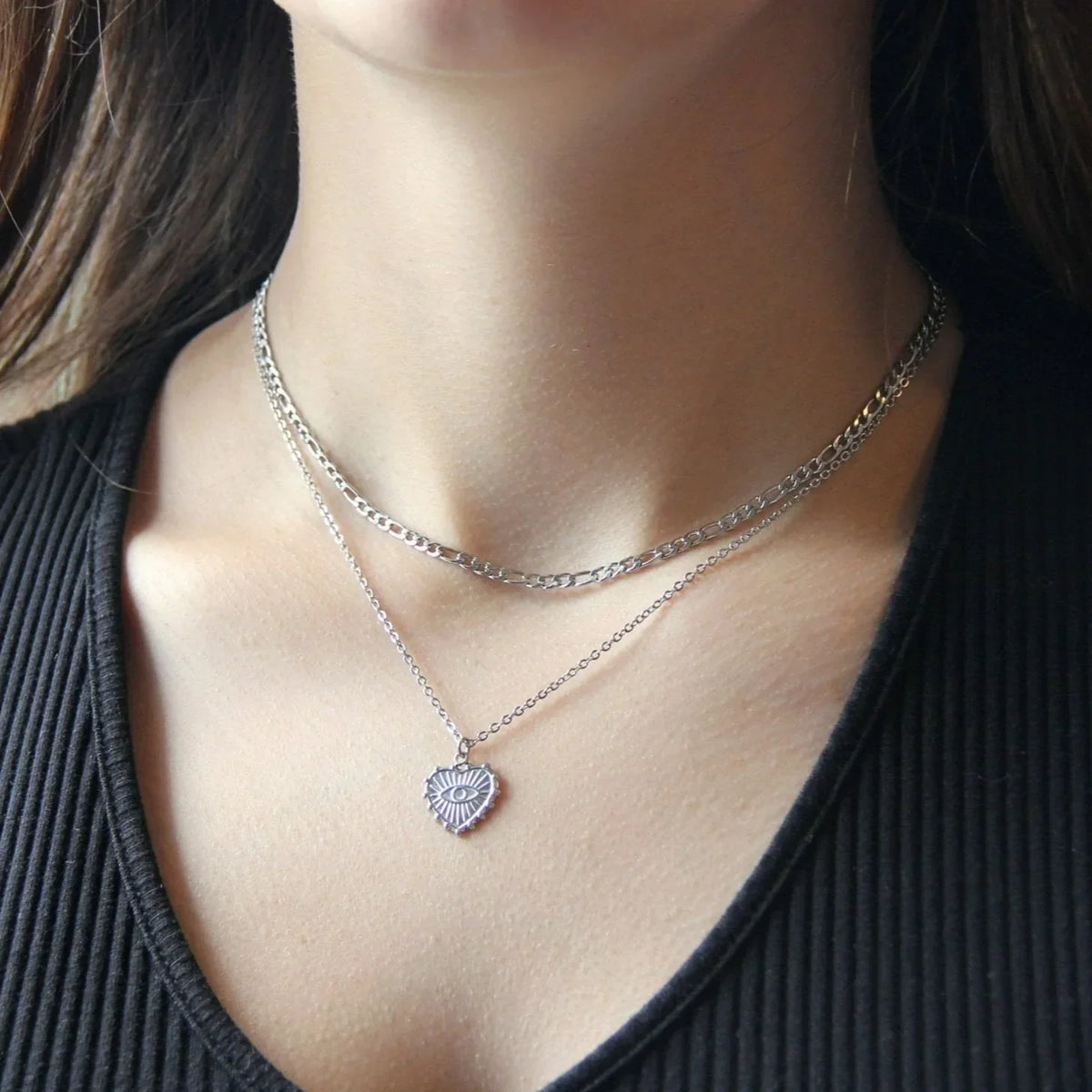 Silver Necklace: Where Chic Meets Classic