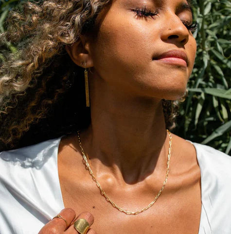 Clean Girl Jewelry Guide: The Essential Pieces You Need