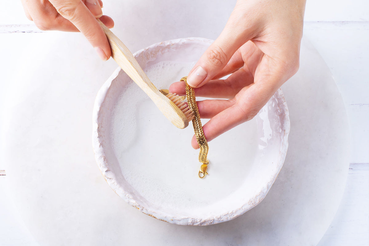 How to Clean Gold Jewelry