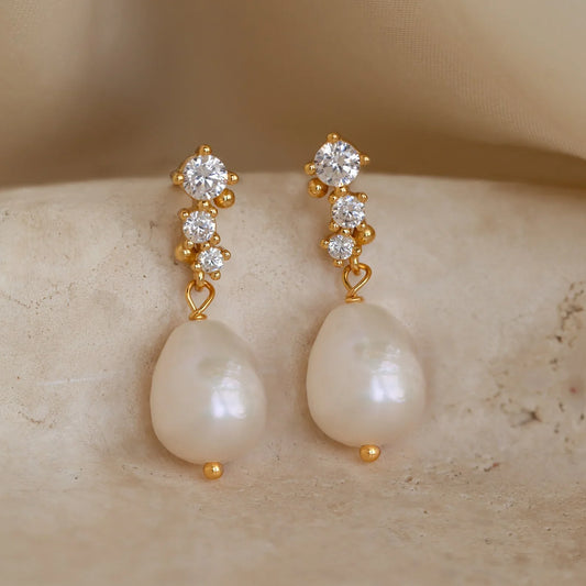 Earrings with Pearl Drops: Timeless Soft Sparkle