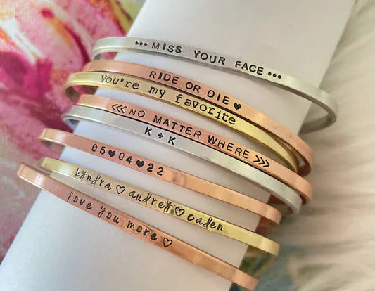 Personalized Bracelets: A Gift with Heart