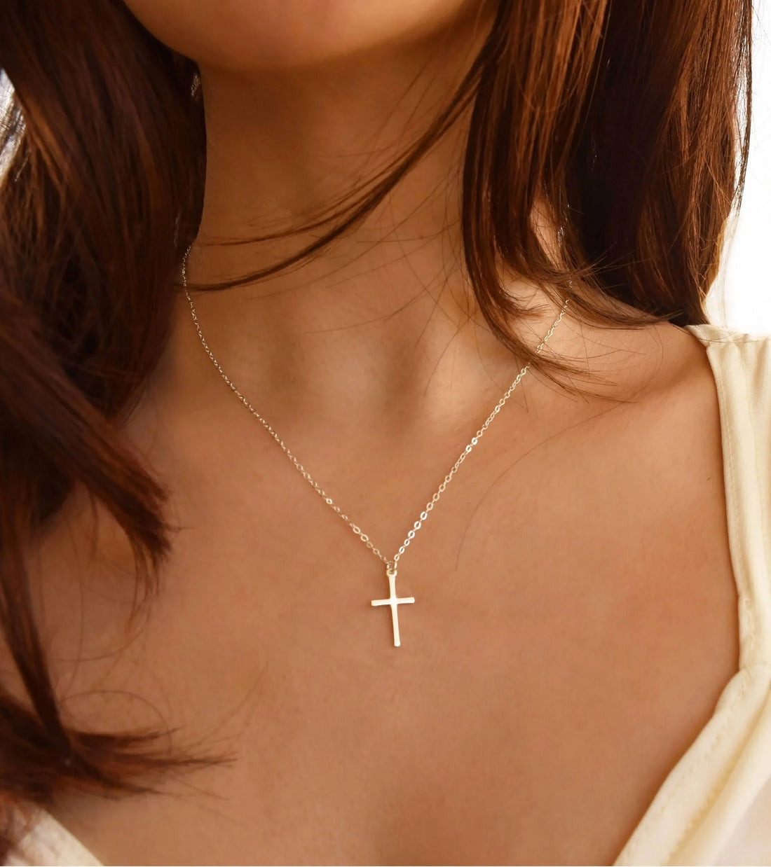 Ladies Cross Necklace Silver: Timeless Styles