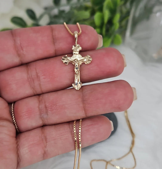 Crucifix Necklace: Wear Your Beliefs Proudly