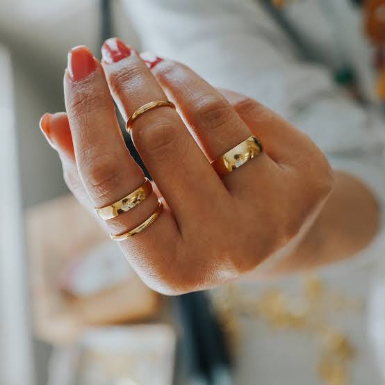 Gold Rings Guide: Carat, Color, and Care Explained