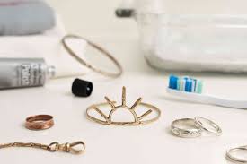 How to Clean Non Tarnish Jewelry: Expert FAQ
