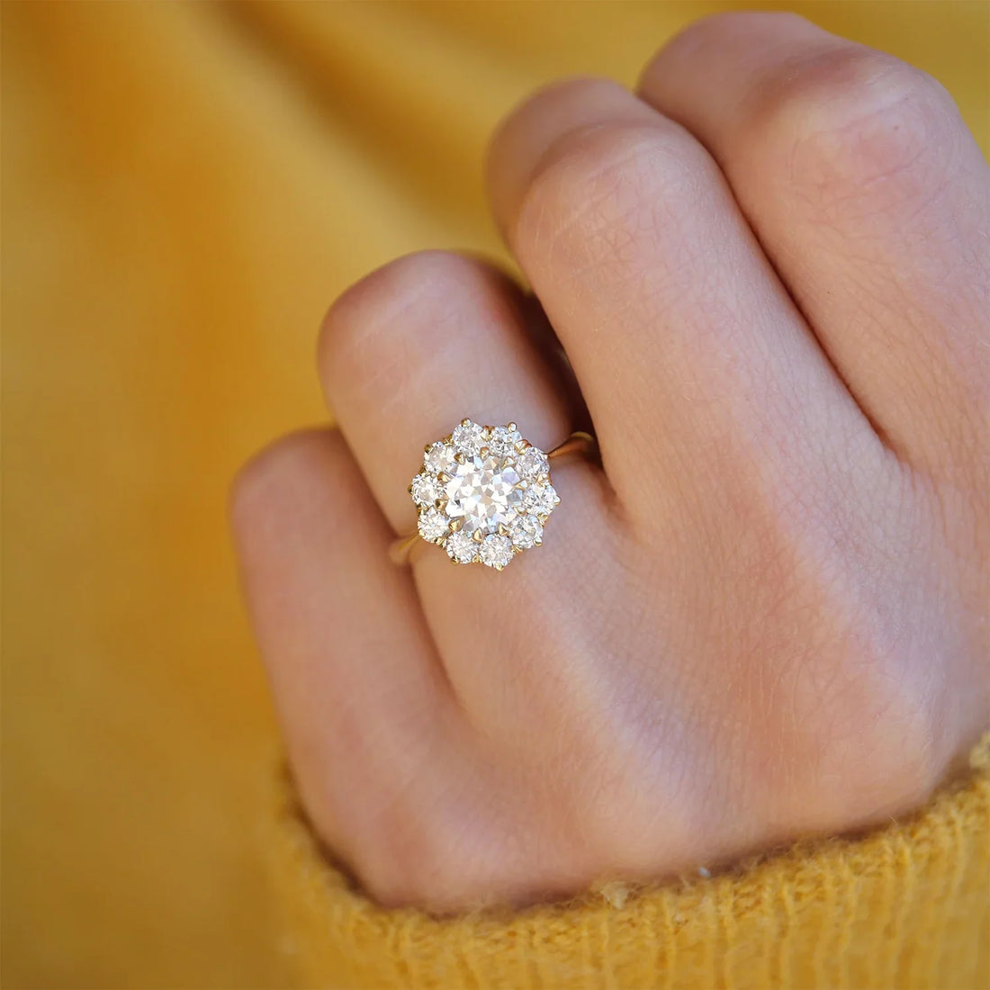 Cluster Ring: Meaning, Styles & How to Wear It