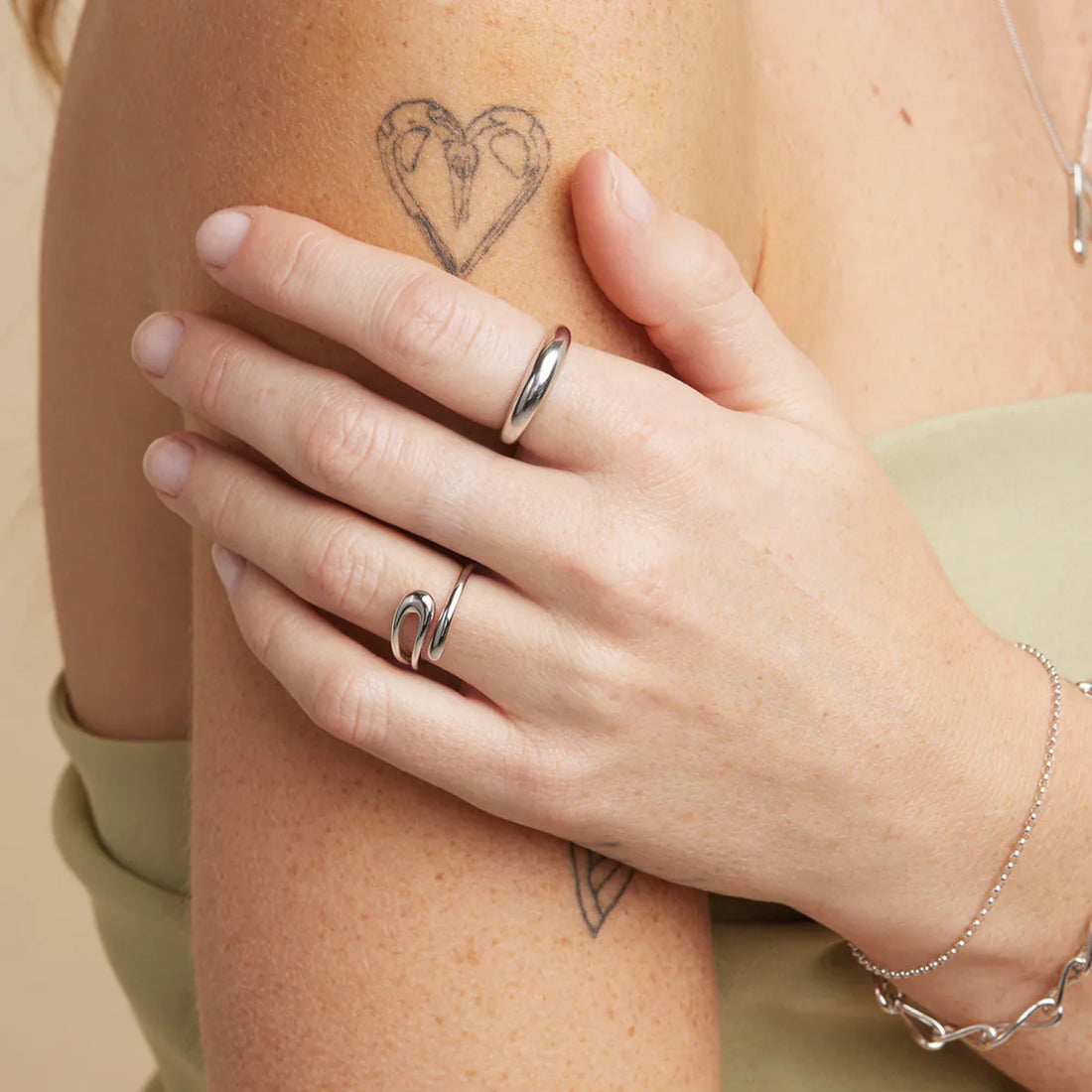 Silver Rings That Shine: Must-Have Styles for Every Look