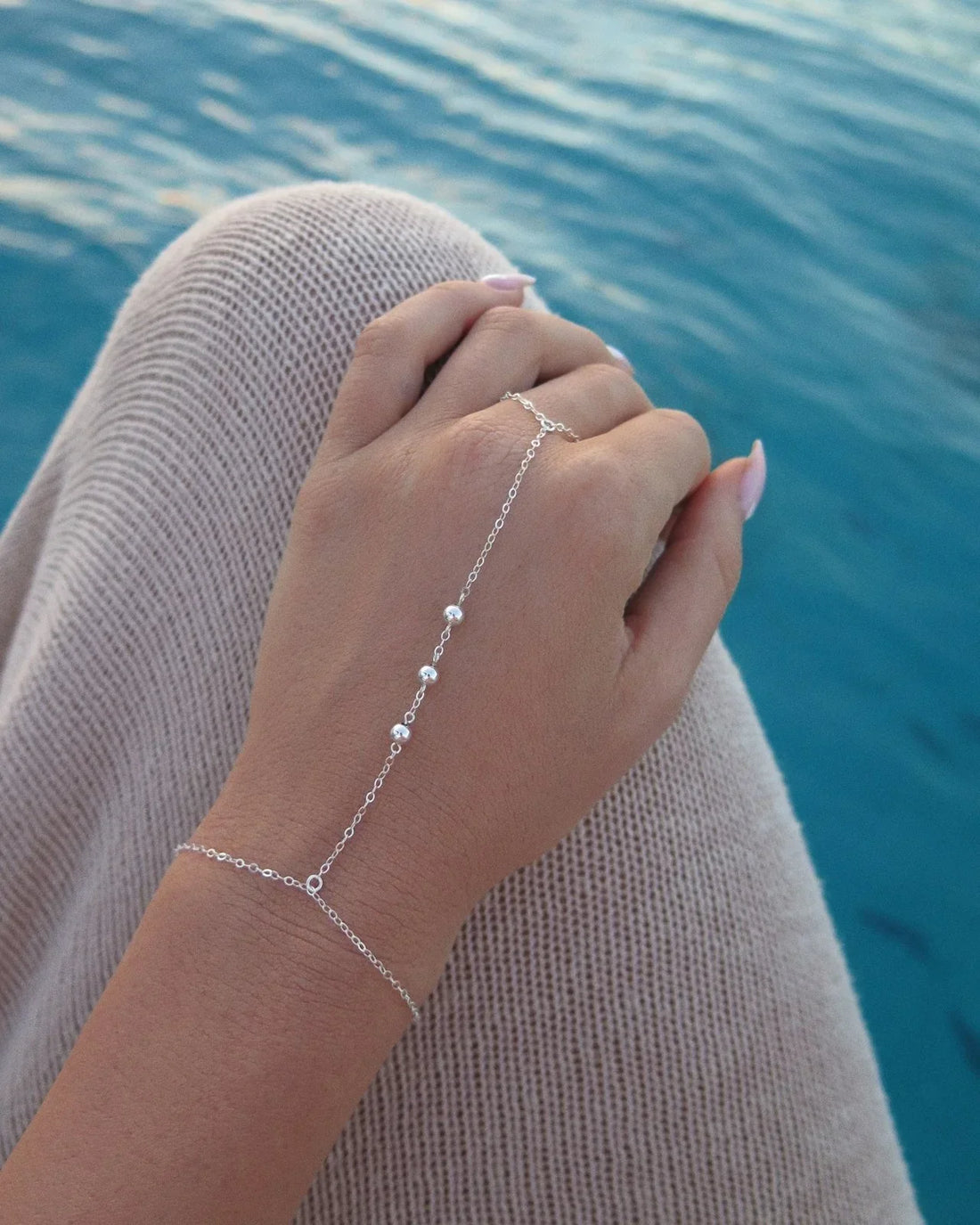 Hand Chain: A Fashionable Accessory for Every Occasion
