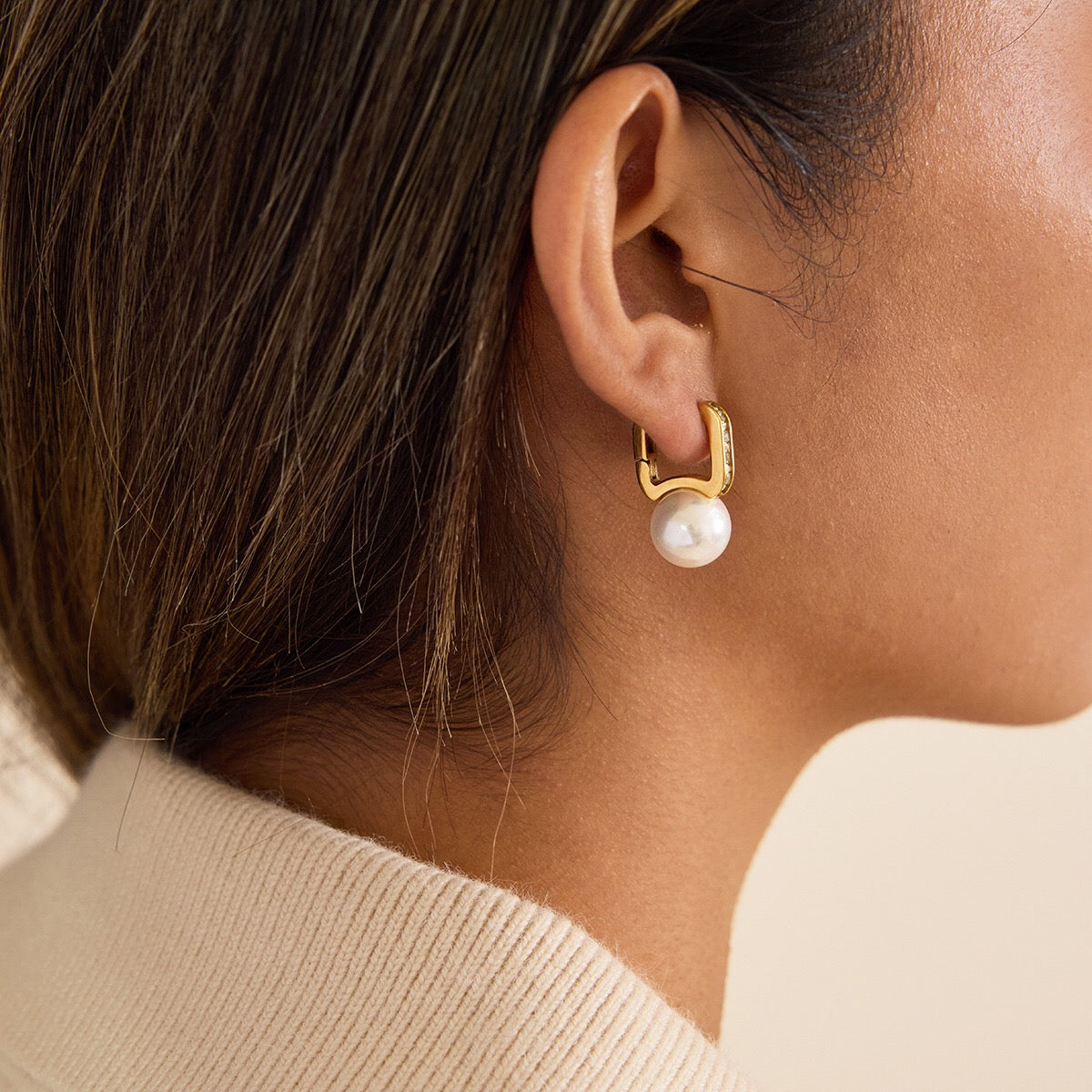 18K Gold Soft Brilliance Pearl Stud Earrings