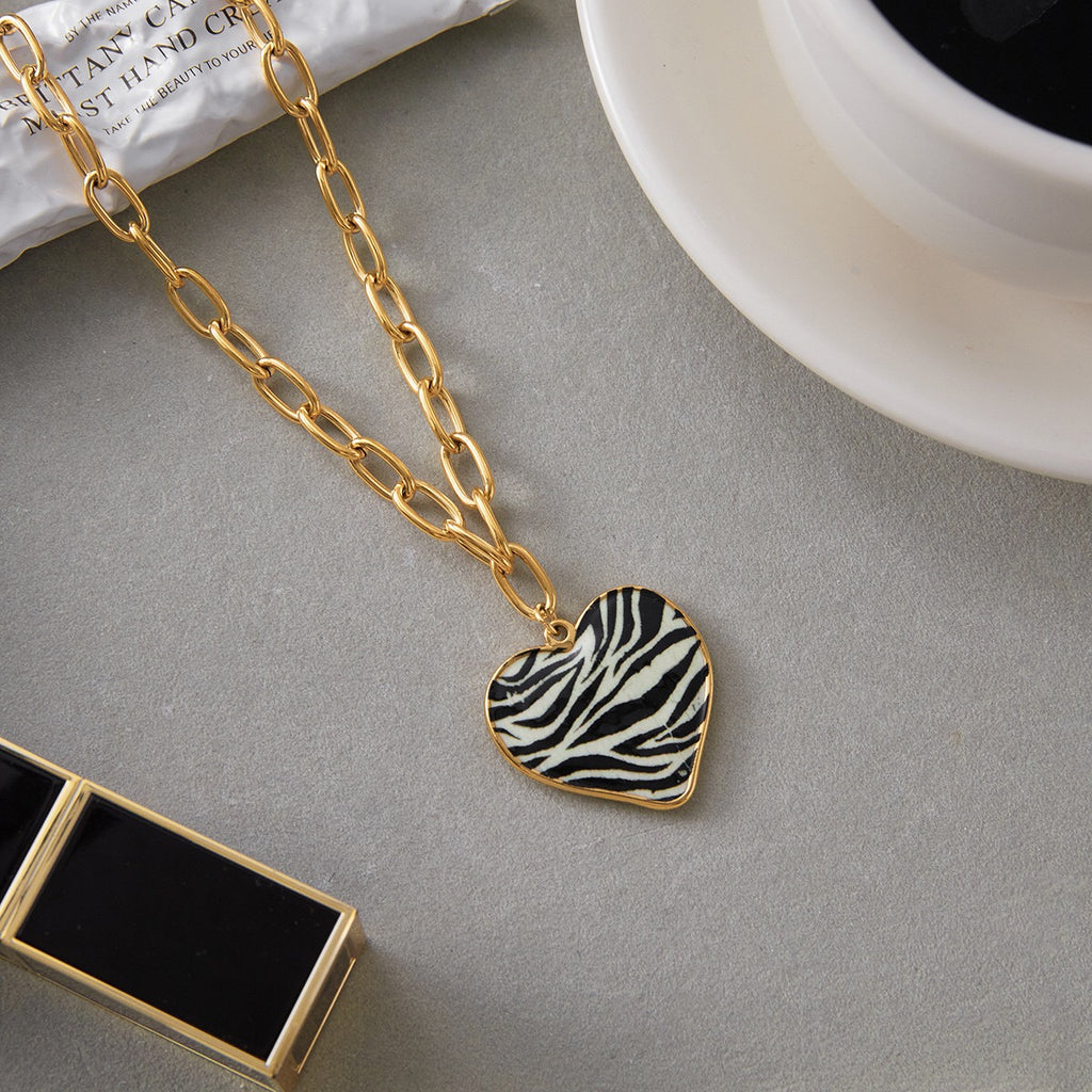 18K Gold Zebra Print Heart Pedant Paper Clip Chain Beaded Pearl Layered Necklace Set