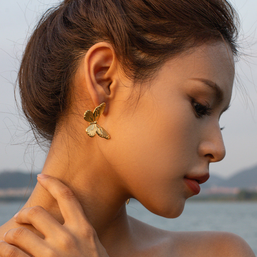 18K Gold Butterfly Stud Earrings